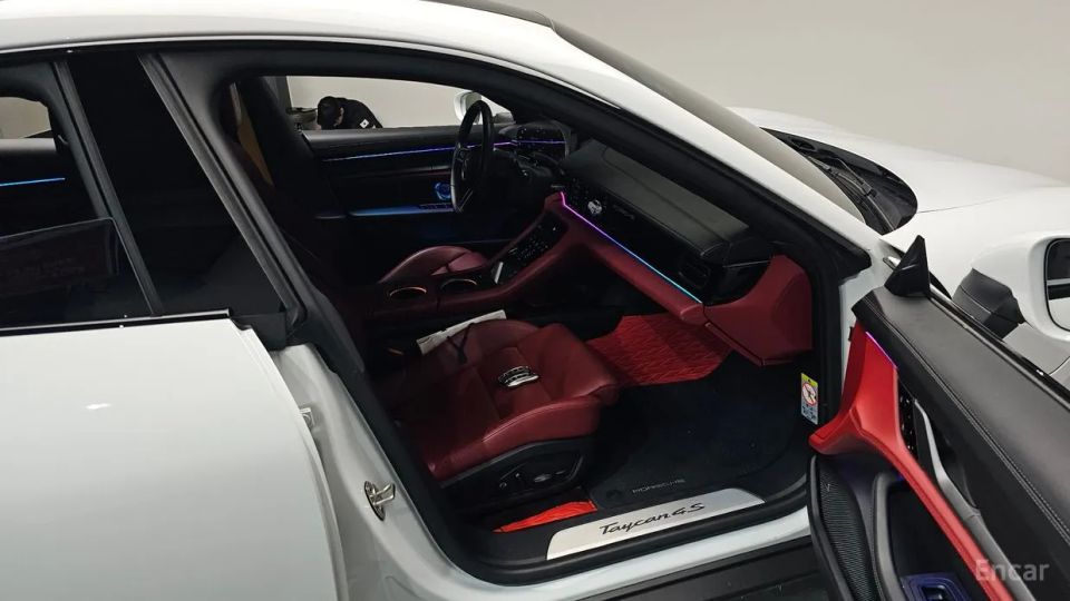 Porsche Taycan
