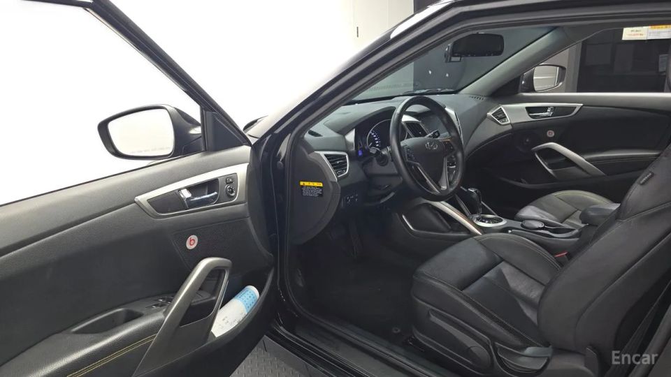 Hyundai Veloster