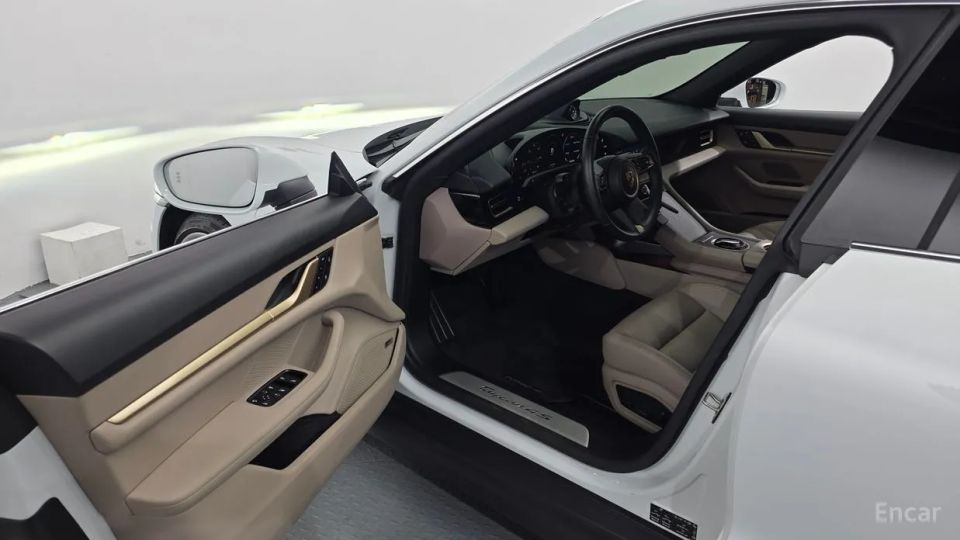 Porsche Taycan