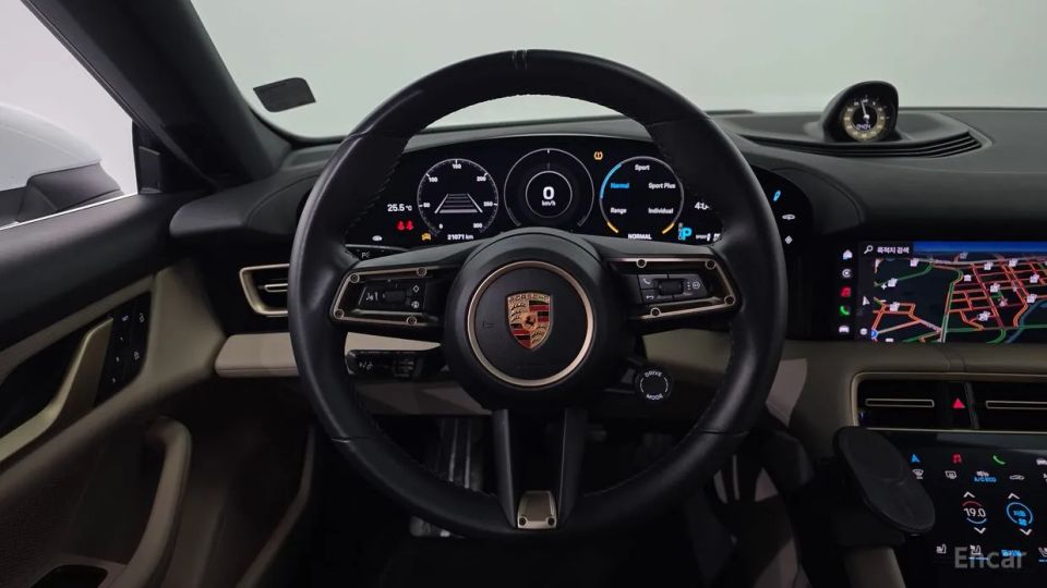 Porsche Taycan