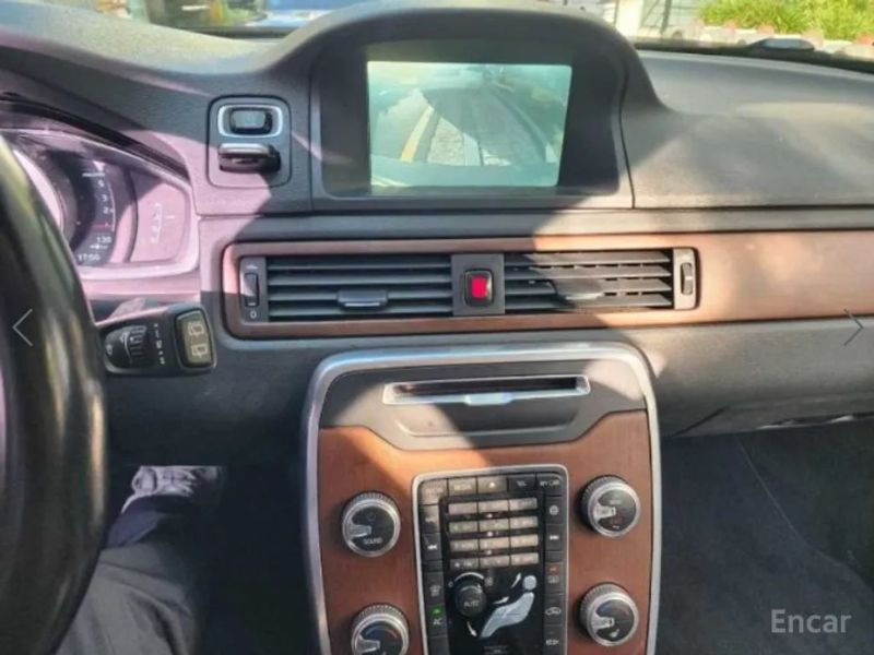 Volvo XC70