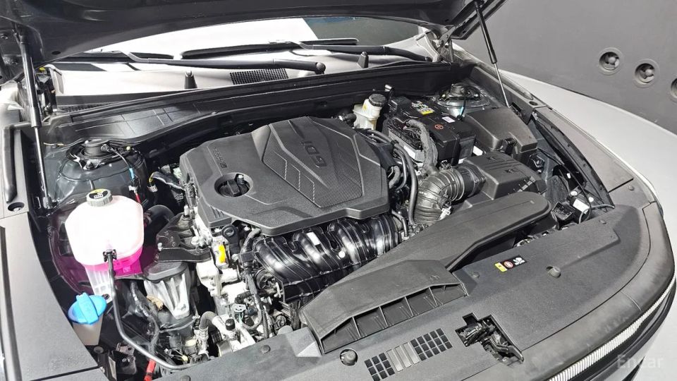 Kia K8