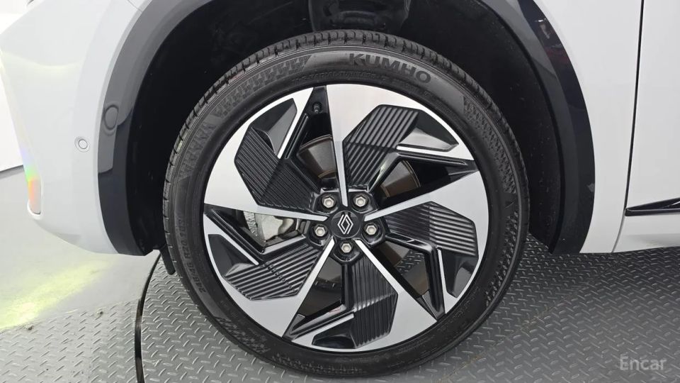 Renault-KoreaSamsung Grand Koleos