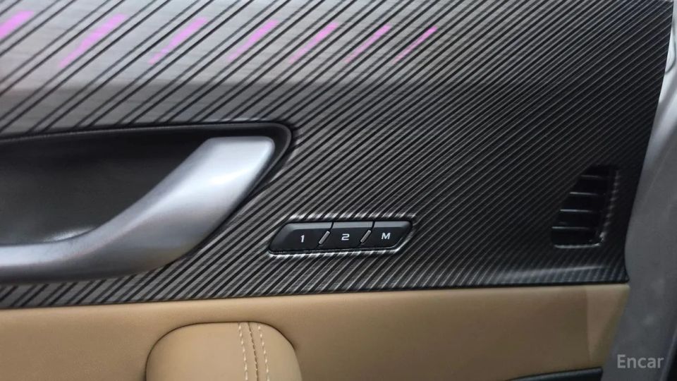 Renault-KoreaSamsung Grand Koleos