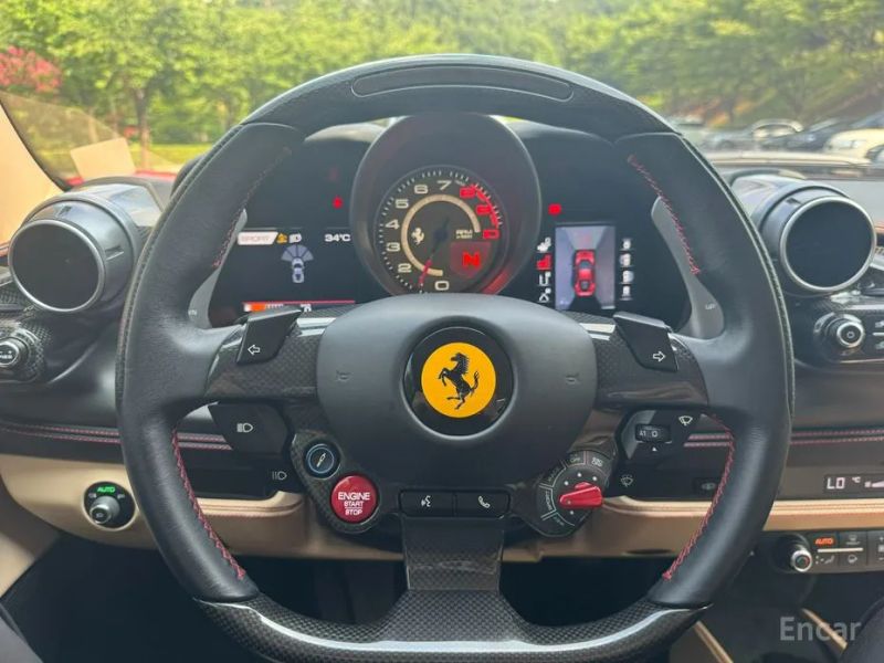Ferrari F8