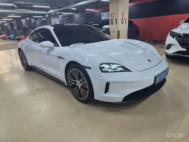 Porsche Taycan