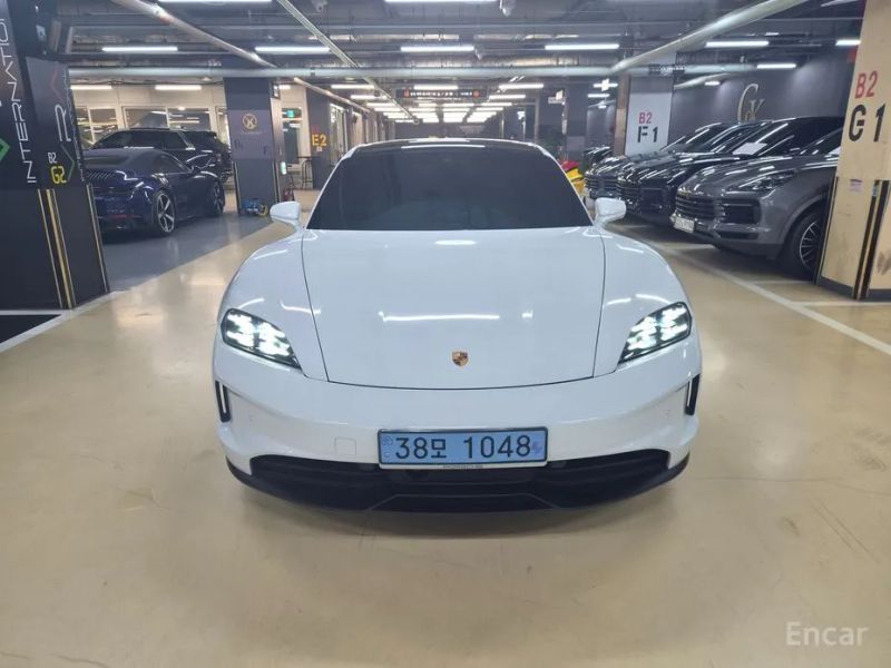 Porsche Taycan