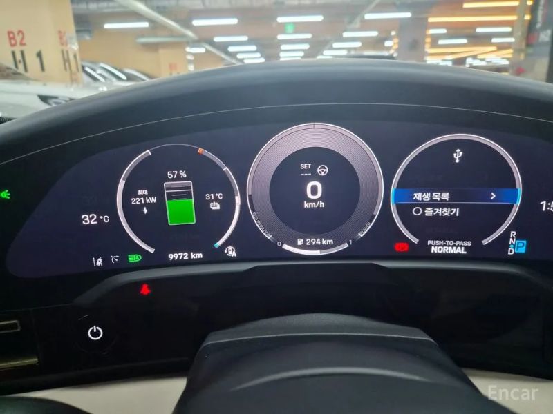Porsche Taycan