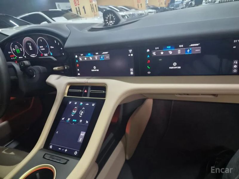 Porsche Taycan