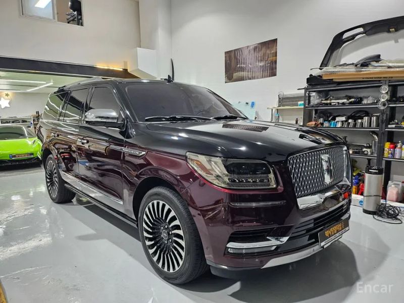Lincoln Navigator