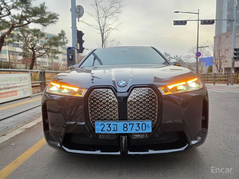 BMW ix