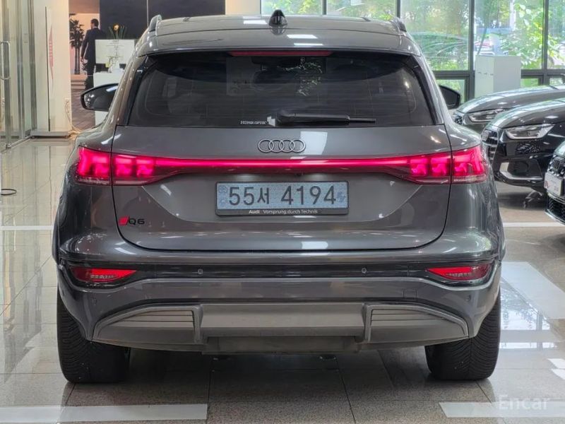 Audi Q6 e-tron