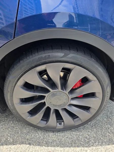 Tesla model-y