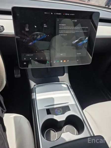 Tesla model-y