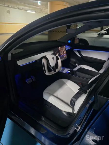 Tesla model-y