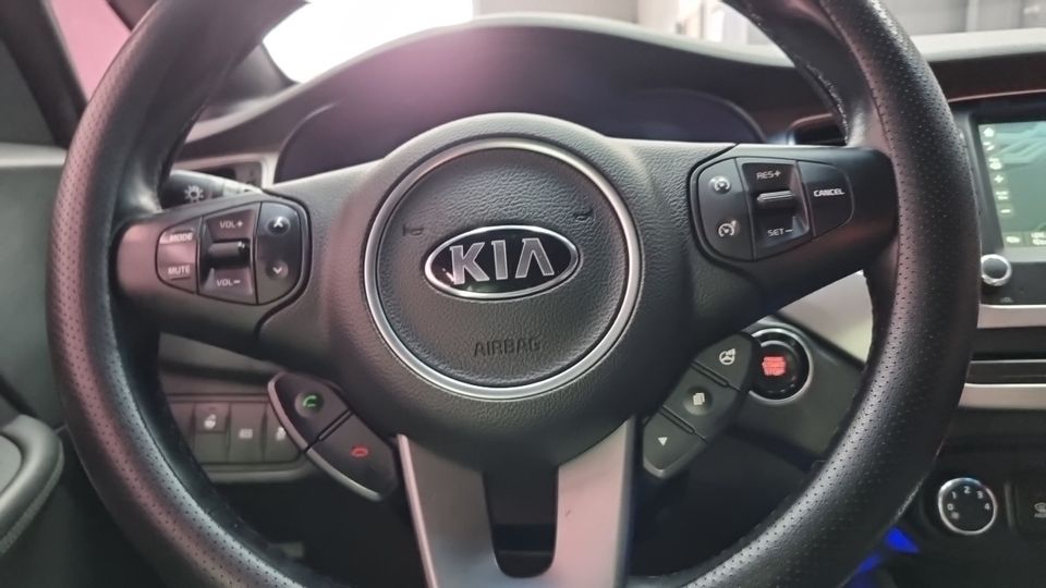 Kia Carens
