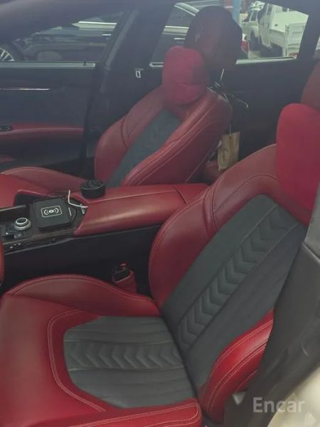 Maserati Quattroporte