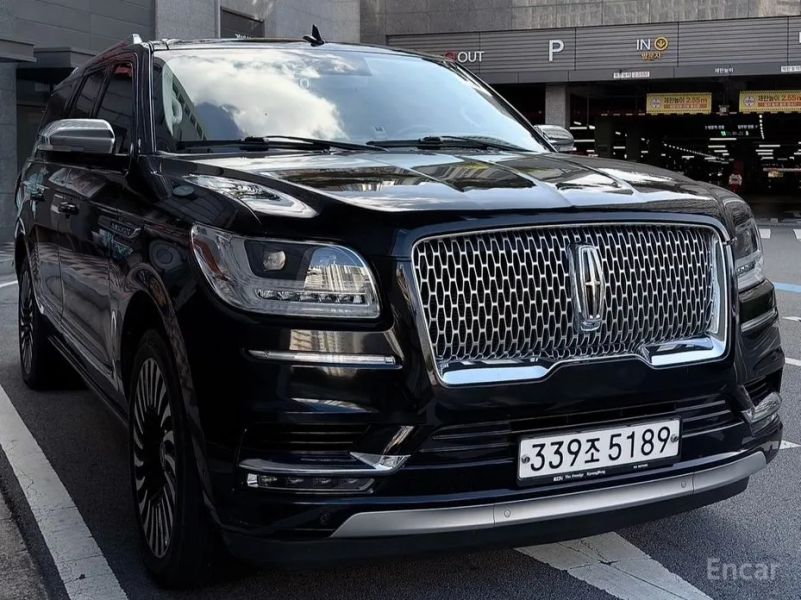 Lincoln Navigator