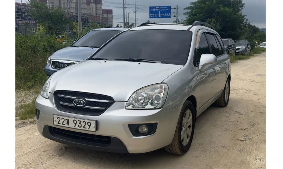 Kia Carens