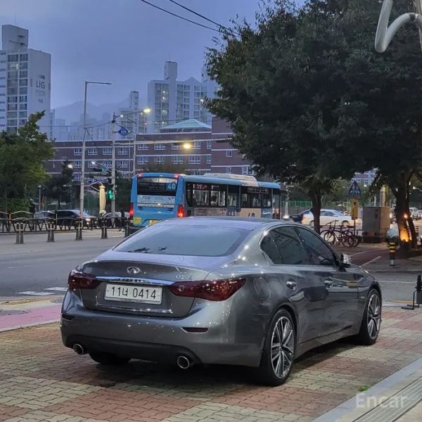 Infiniti Q50