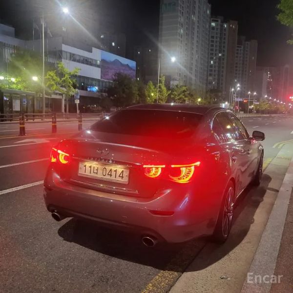 Infiniti Q50