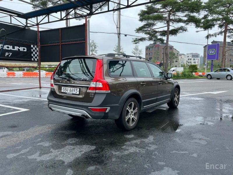 Volvo XC70