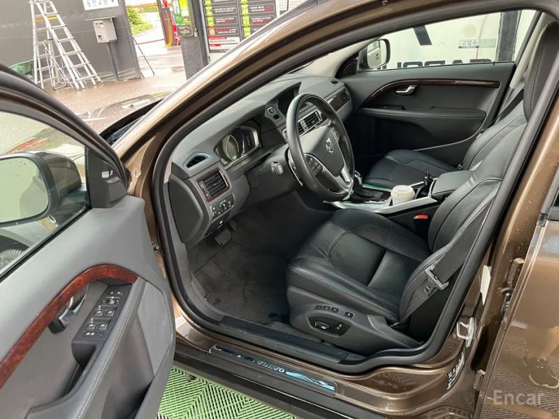 Volvo XC70