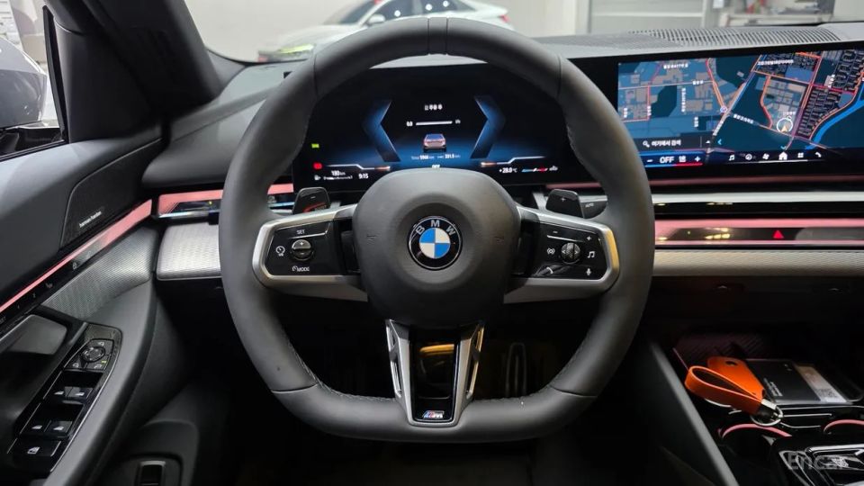 BMW 5-series