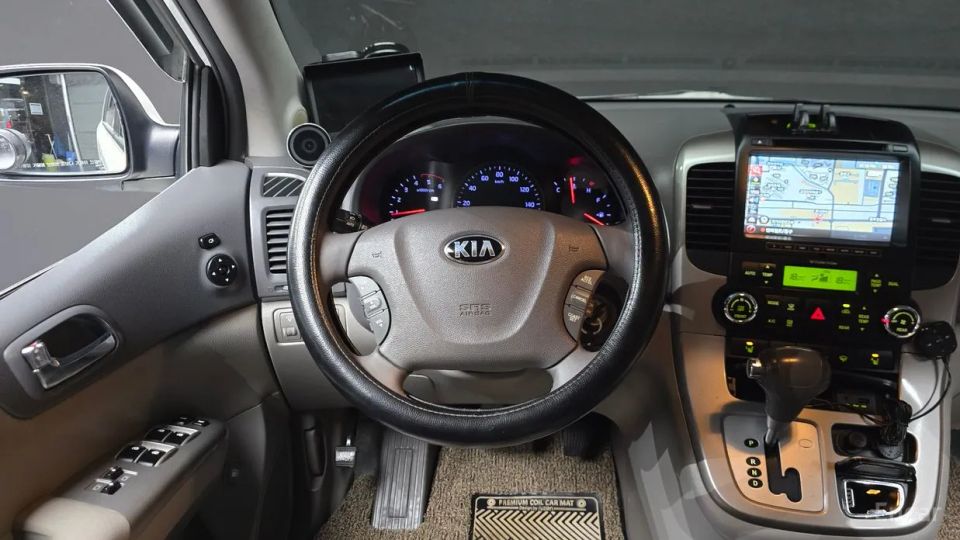 Kia Canival