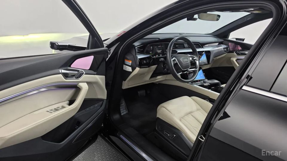 Audi E-tron