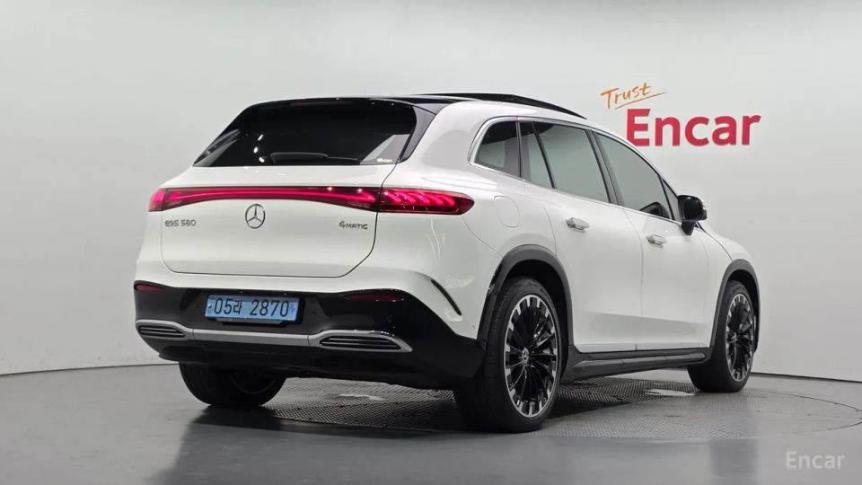 Mercedes-Benz EQS
