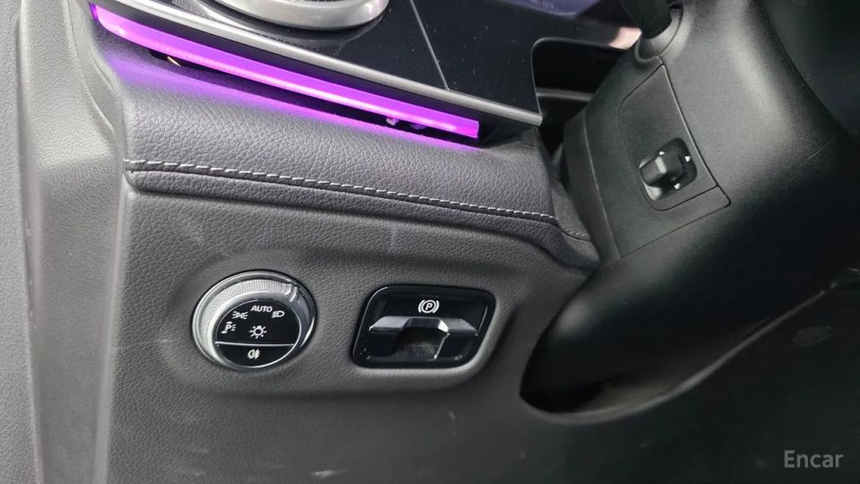 Mercedes-Benz EQS