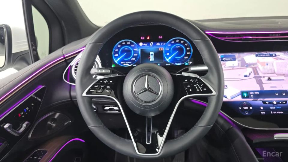Mercedes-Benz EQS