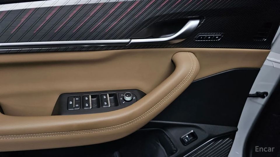 Renault-KoreaSamsung Grand Koleos
