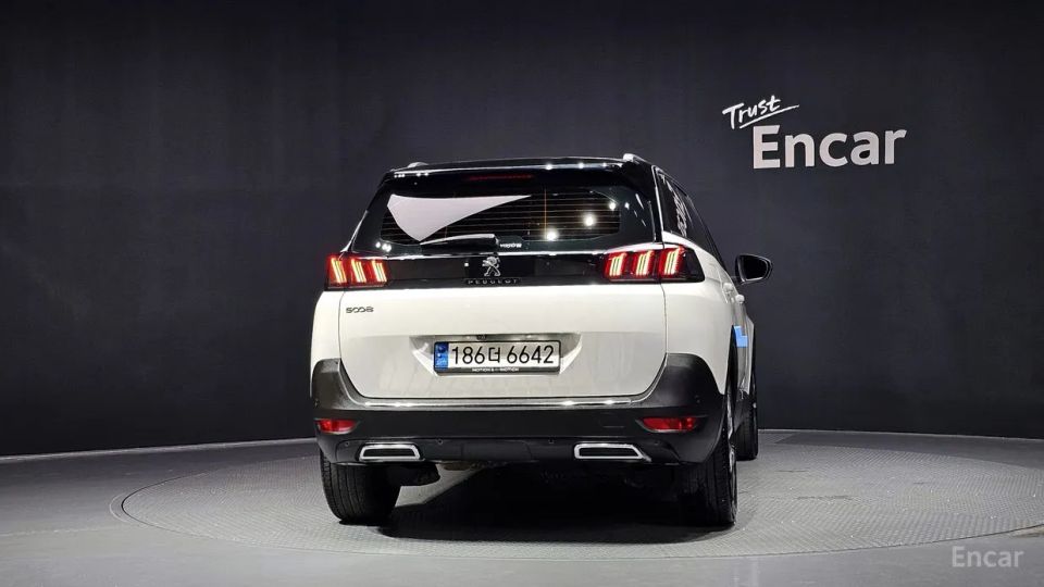 Peugeot 5008