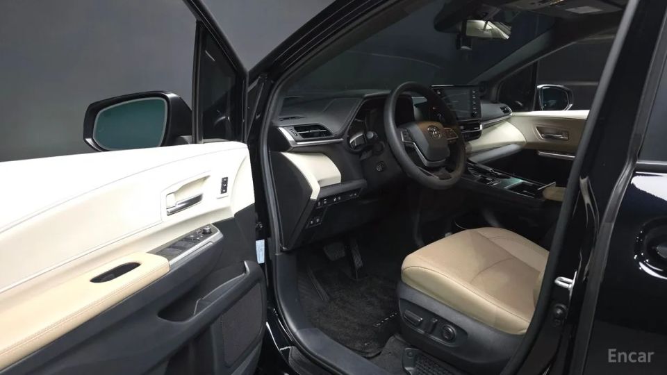 Toyota Sienna