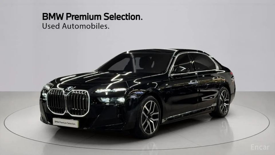 Bmw i7