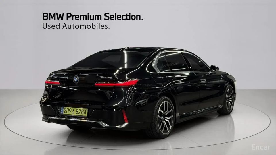 Bmw i7