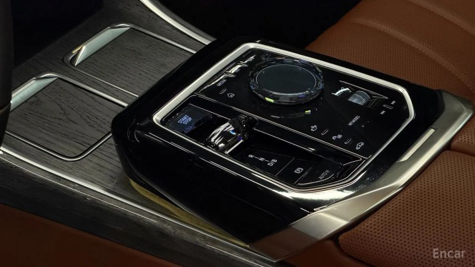 Bmw i7