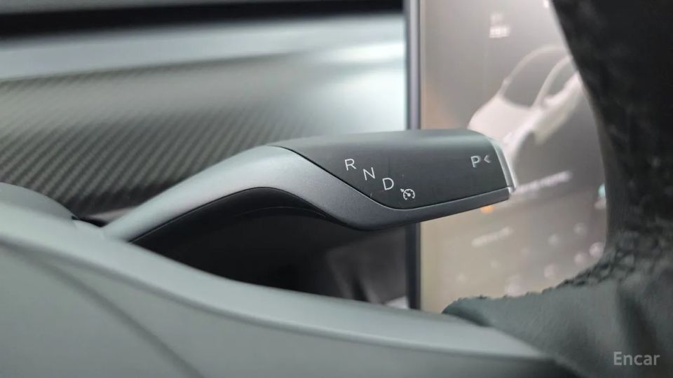 Tesla model-y