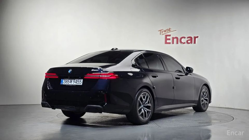 BMW 5-series