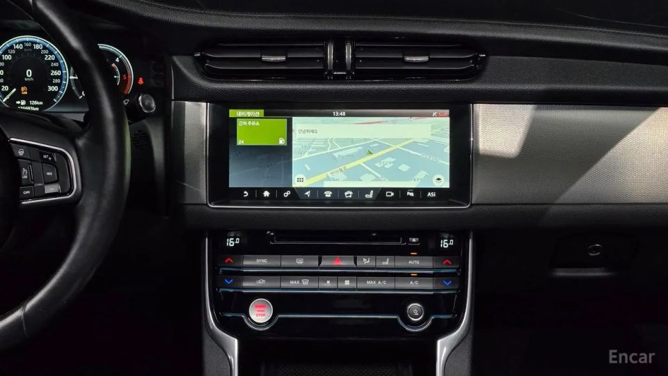 Jaguar xf