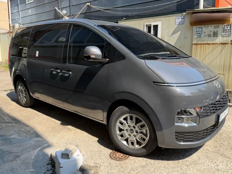 Hyundai Staria