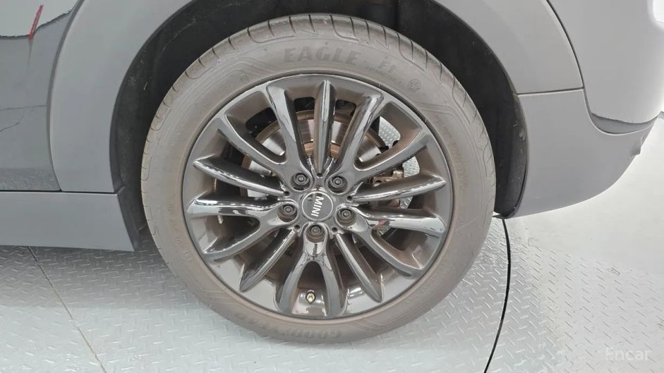 Mini clubman