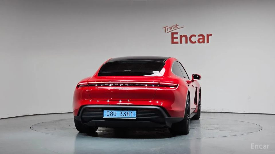Porsche Taycan