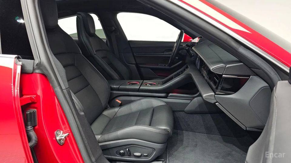 Porsche Taycan