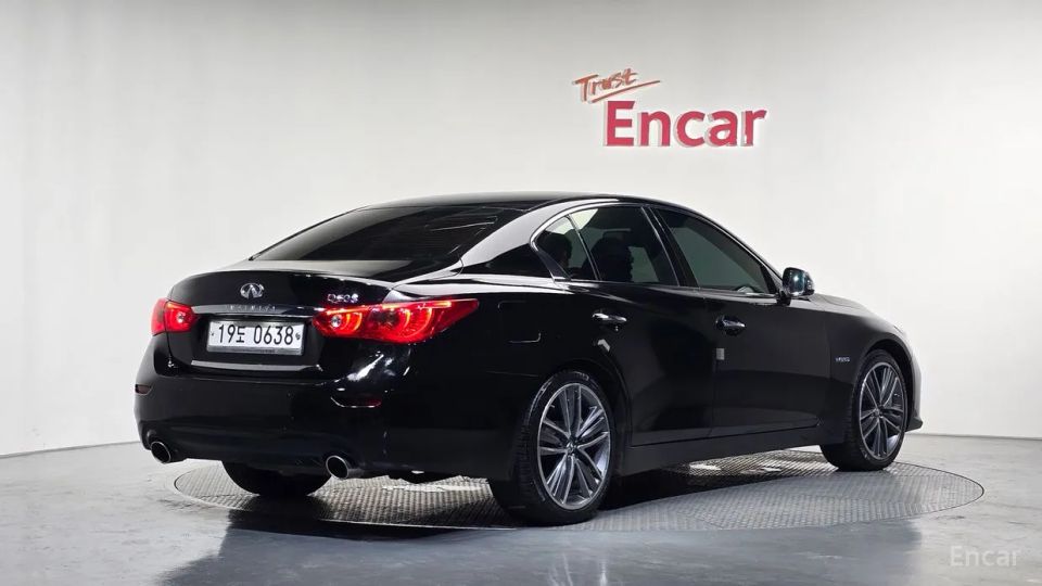 Infiniti Q50
