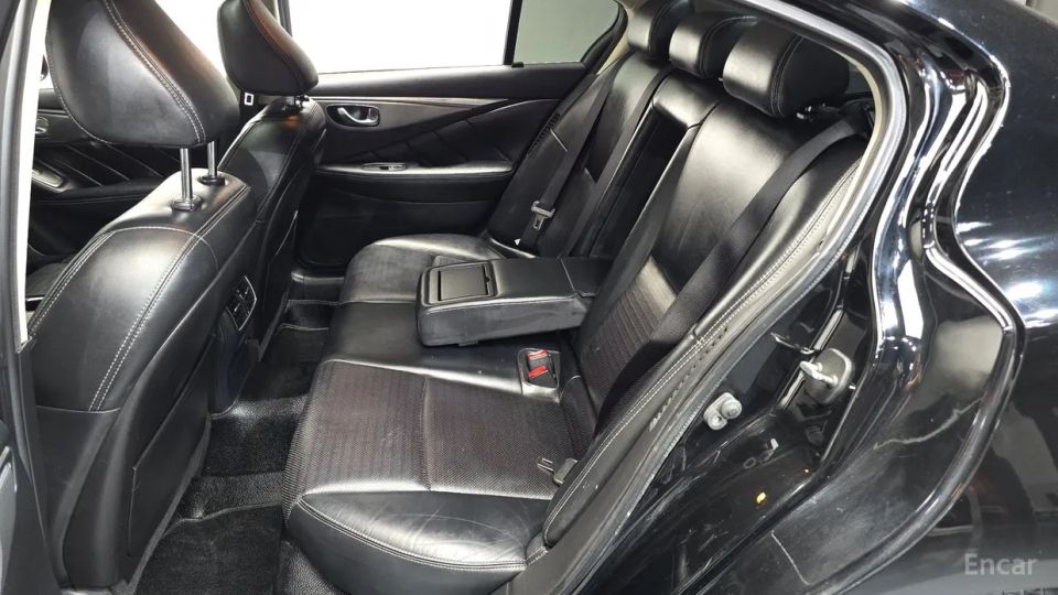 Infiniti Q50