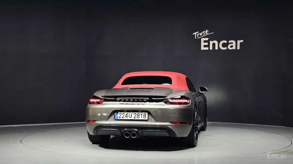 Porsche 718