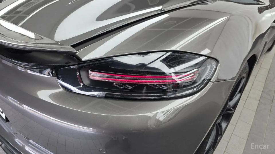Porsche 718